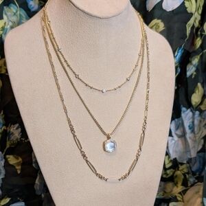 Kendra Scott Gold Layered Necklace Set with Mother Of Pearl Davie Pendant